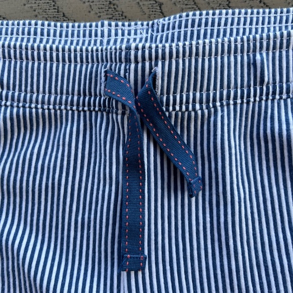 NWT: Southern Tide: Women's Blue Stripe Lounge Shorts: Size XL - Picture 3 of 8